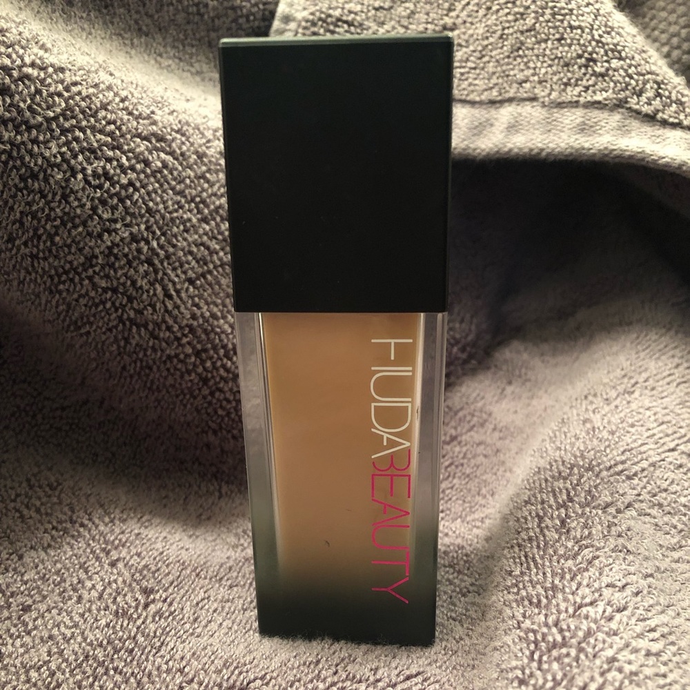 Huda Beauty foundation